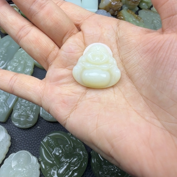 和田玉未镶嵌颈饰28佛公