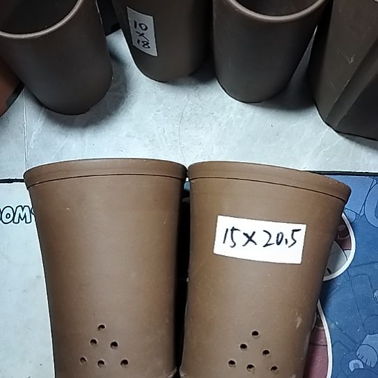 紫砂新品两个瑕疵