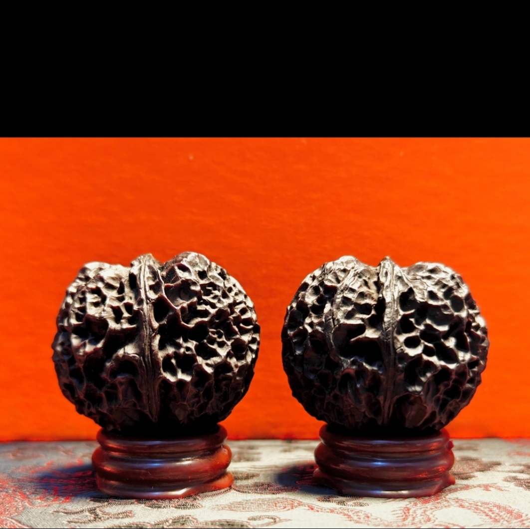 云南野生铁核桃文玩“云铁之心”（48*45*37原皮原色原产地无修无药）