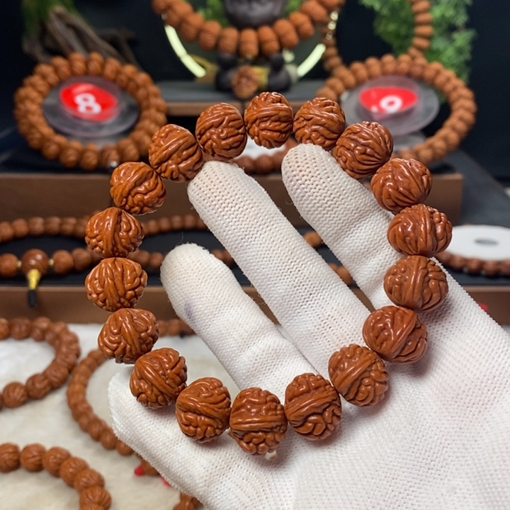 桃核吊坠丛*王秦岭龙纹