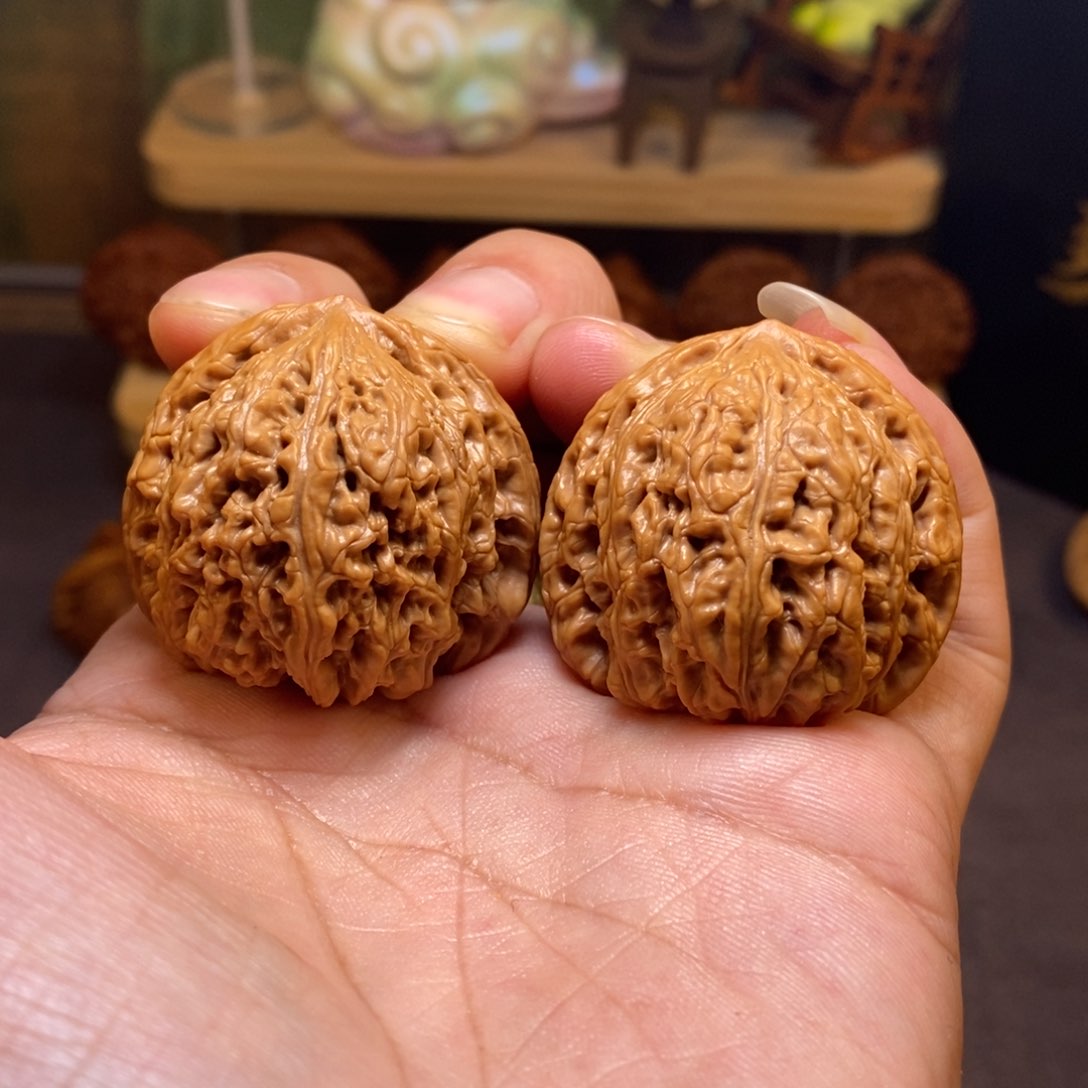 文玩核桃把件全品无修37尺红玛瑙