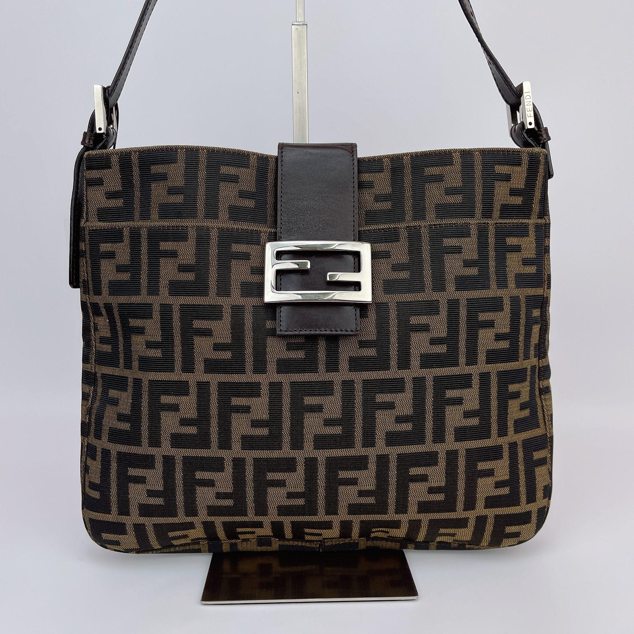 95新 FENDI/芬迪 芬迪 帆布老花手提包底28 H754