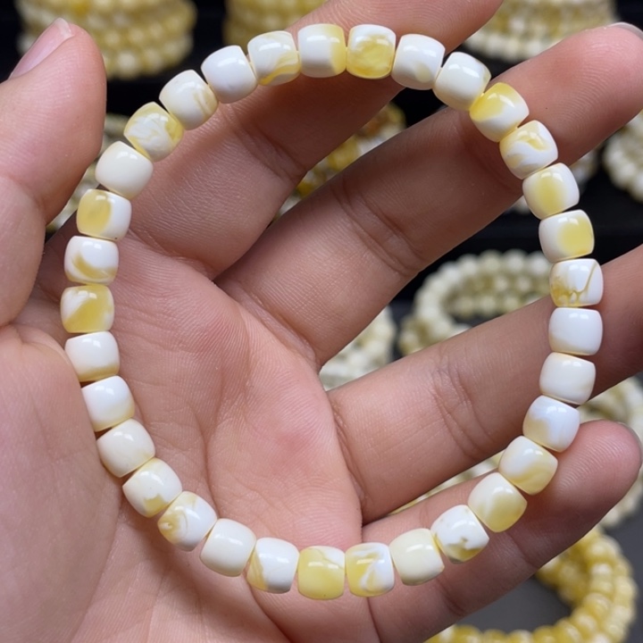 蜜蜡未镶嵌珠宝奇石6.4m