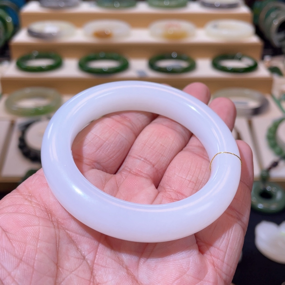 和田玉收藏级白玉手镯54+未镶嵌