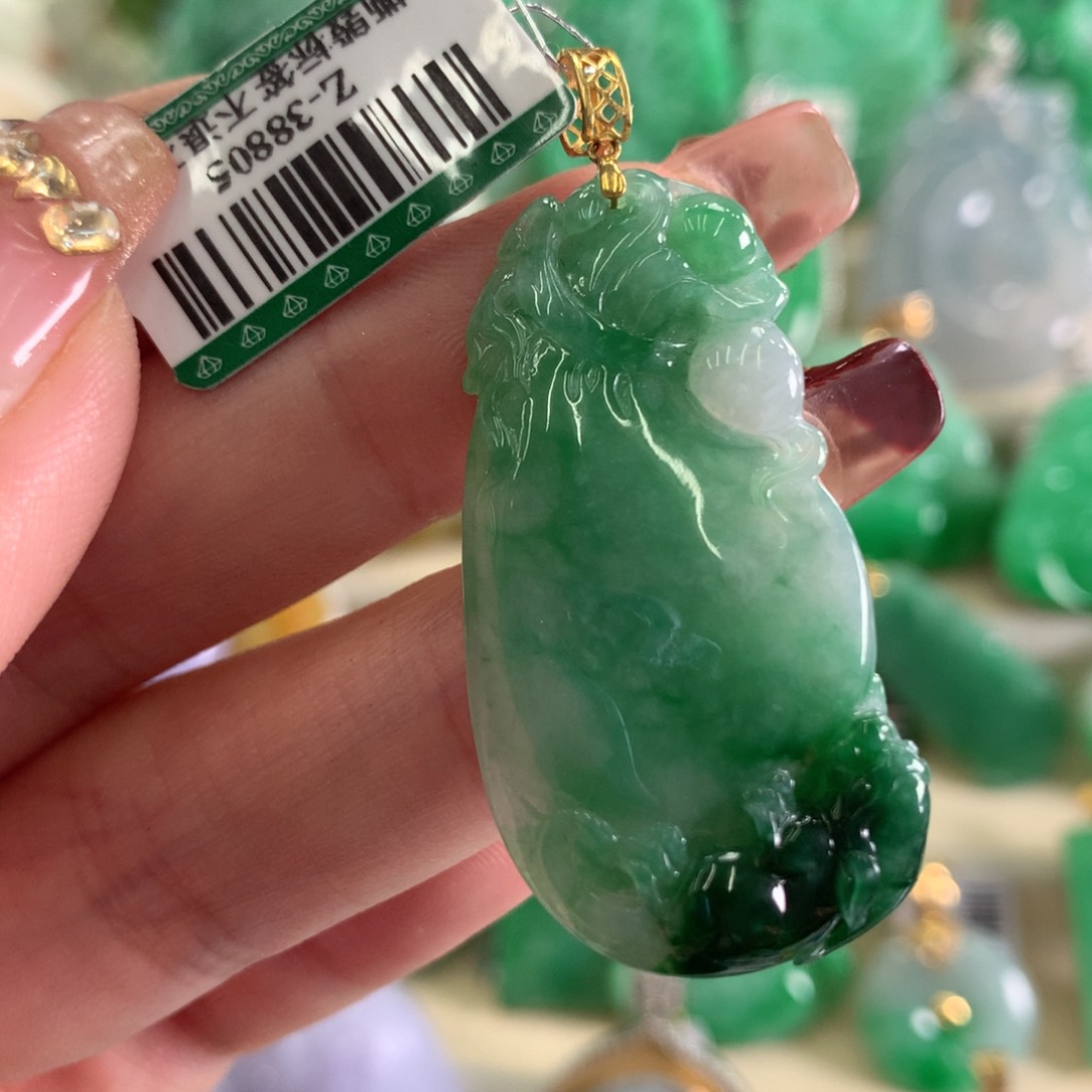 翡翠吊坠(不含链)18K金镶嵌