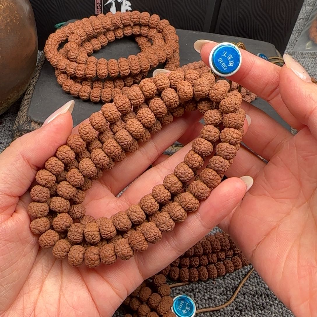 @***哥金刚菩提吊坠原生态