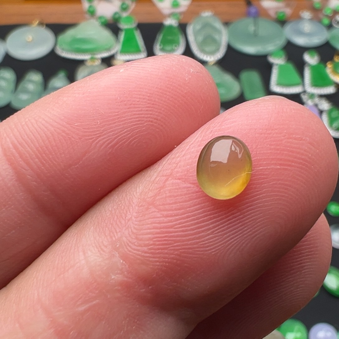 翡翠颈饰未镶嵌蛋面6