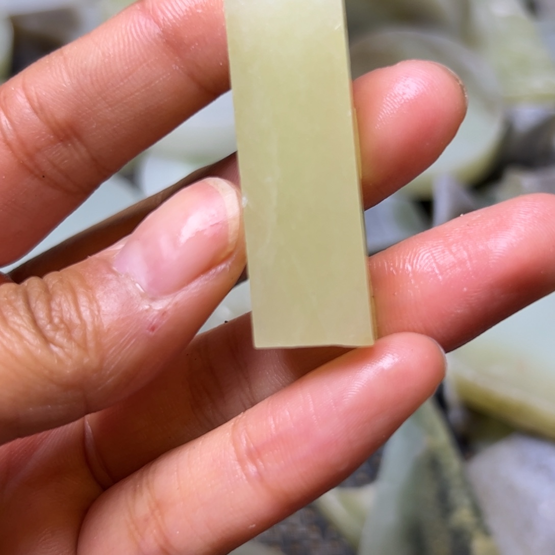 和田玉未镶嵌项链