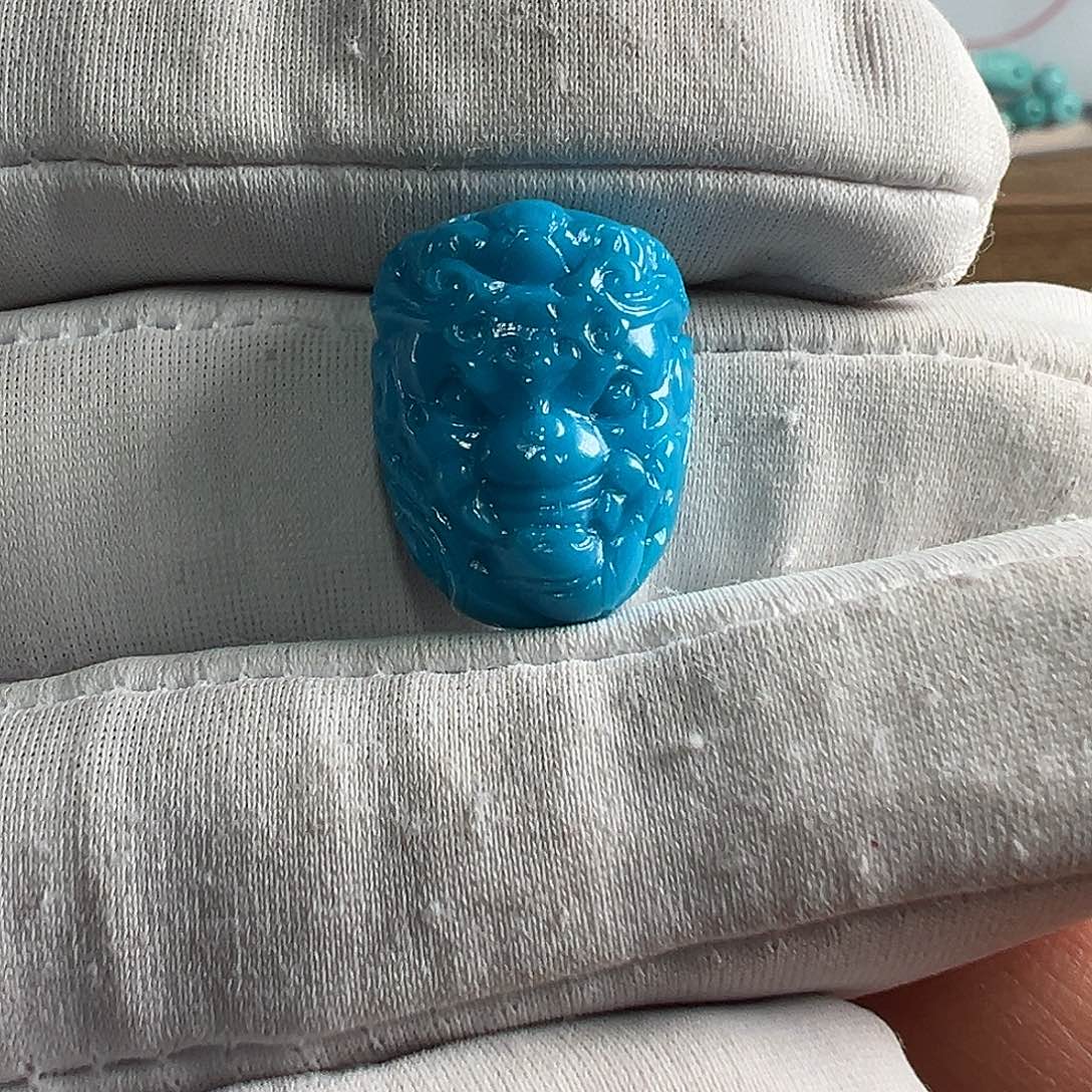 冰****绿松石未镶嵌挂件