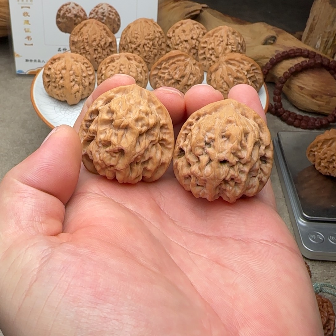 文玩核桃吊坠41尺寸祥云狮子头