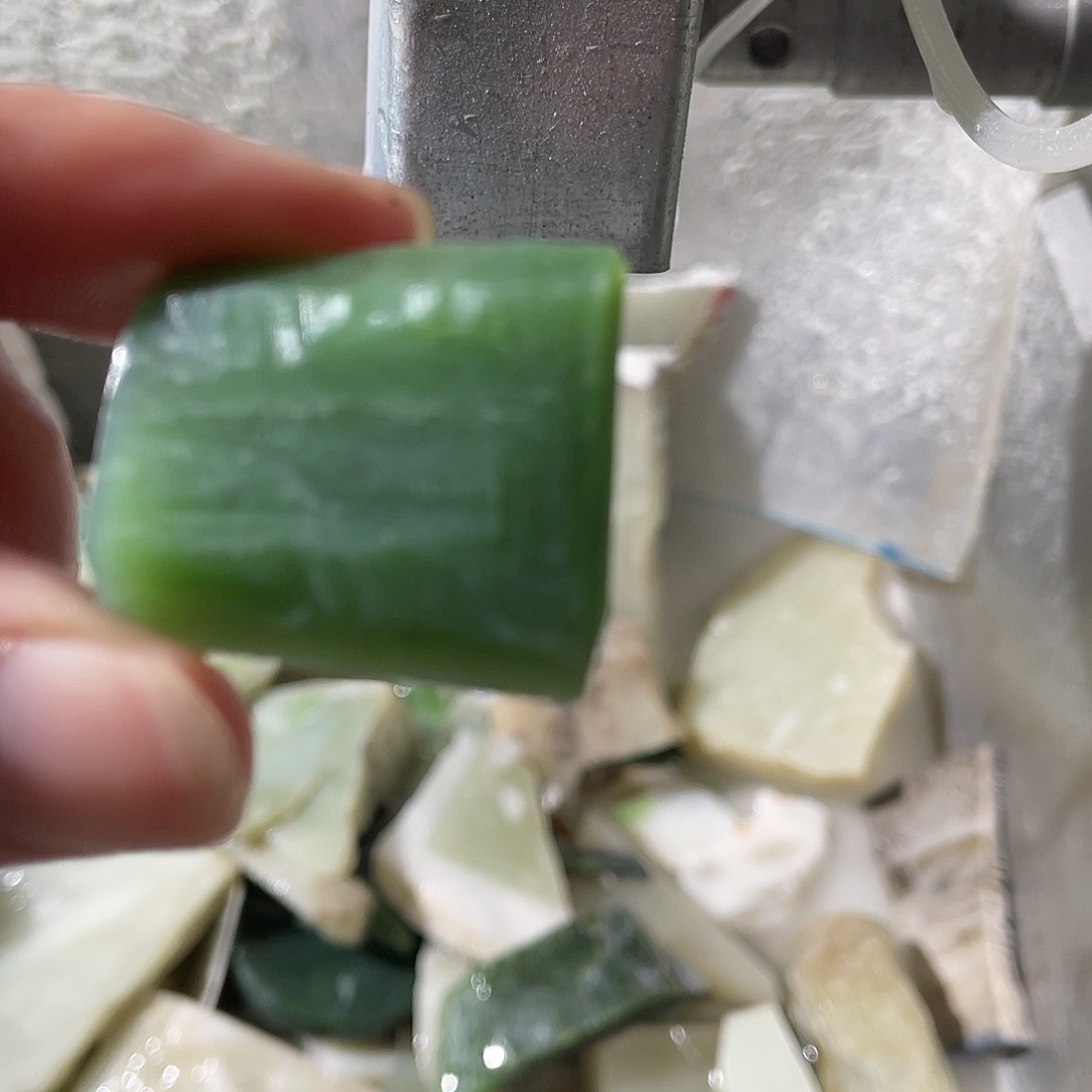 烈***人和田玉（白玉）未镶嵌车挂
