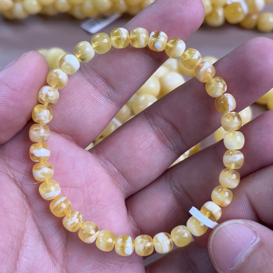 琥珀裸石未镶嵌0210000000