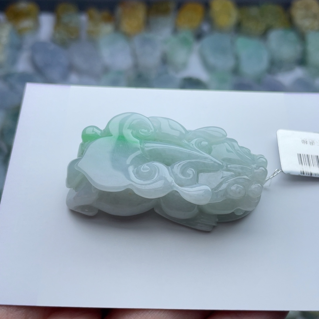 翡翠颈饰未镶嵌貔貅