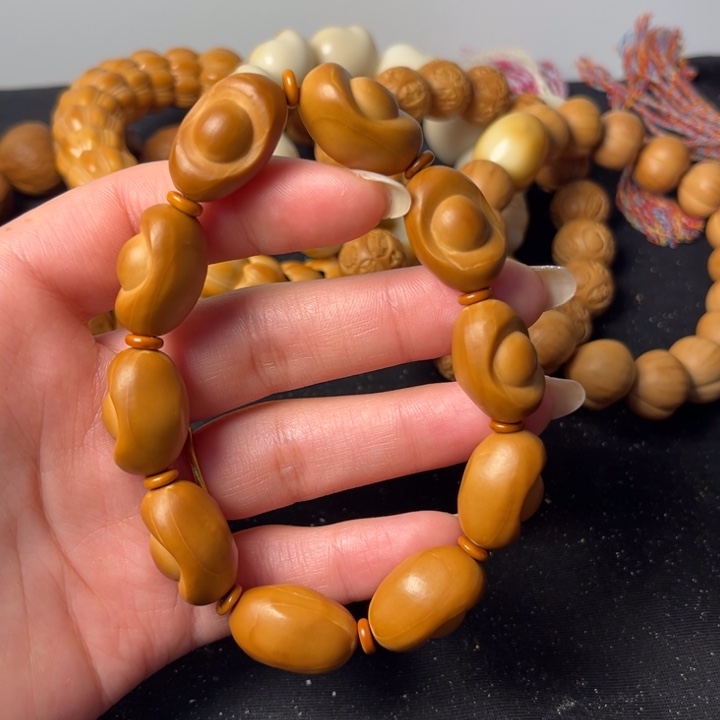 橄榄核手串聚宝盆