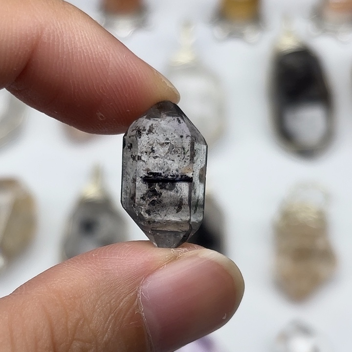 颈饰未镶嵌水晶水胆闪灵钻21mm+