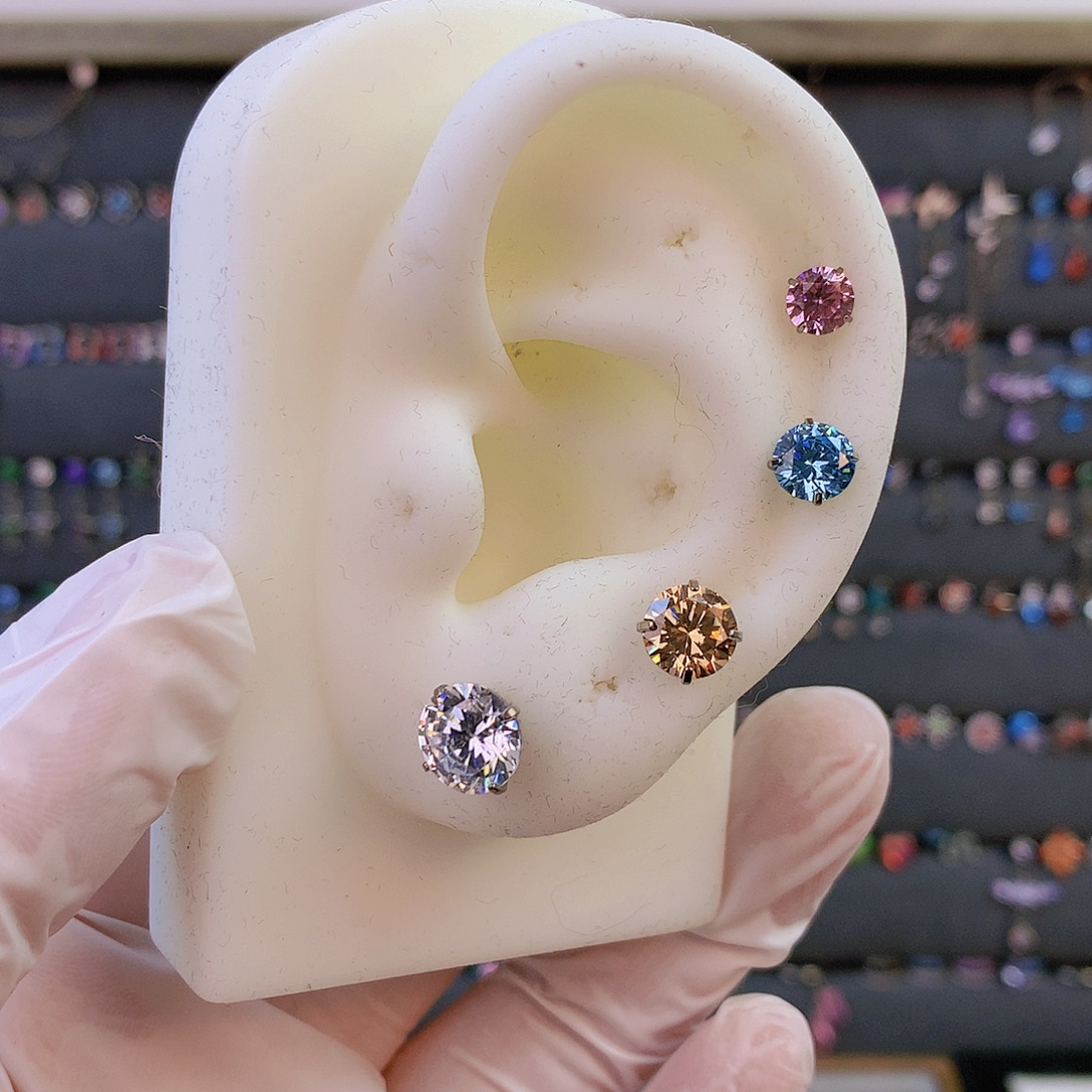 钛合金合金11四个饰品头➕一个1.2*5得底杆