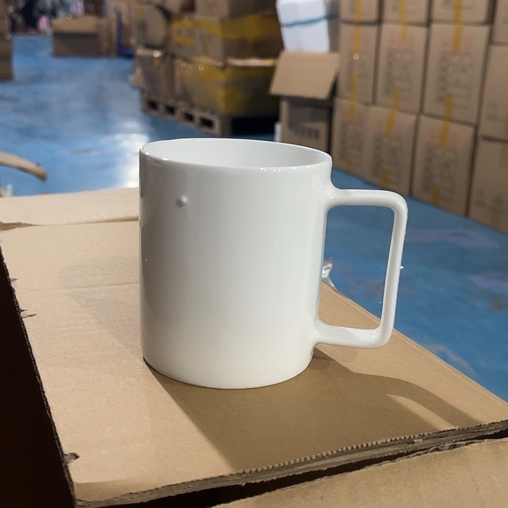 瓷片高白泥马克杯一个，包邮，容量350