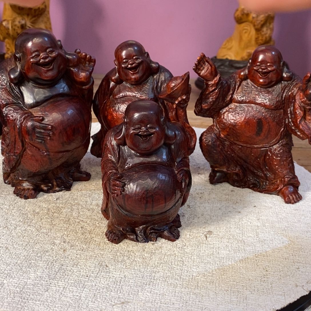 檀香紫檀（小叶紫檀）吉****哥根雕11111