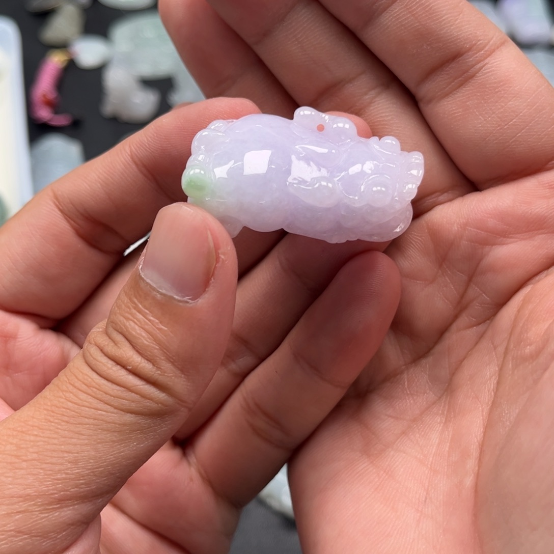 翡翠未镶嵌颈饰天然翡翠A货