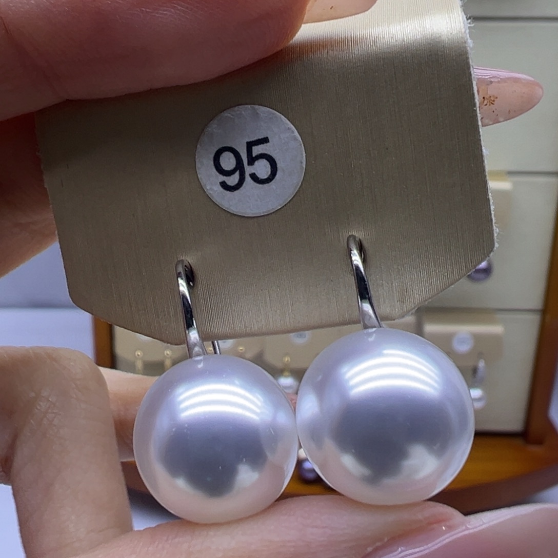 未镶嵌淡水珍珠耳饰