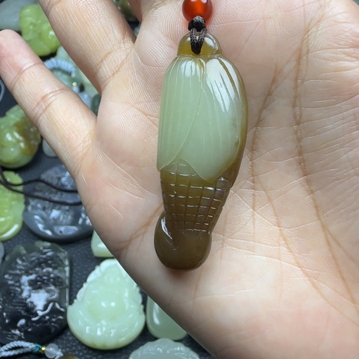 颈饰未镶嵌和田玉