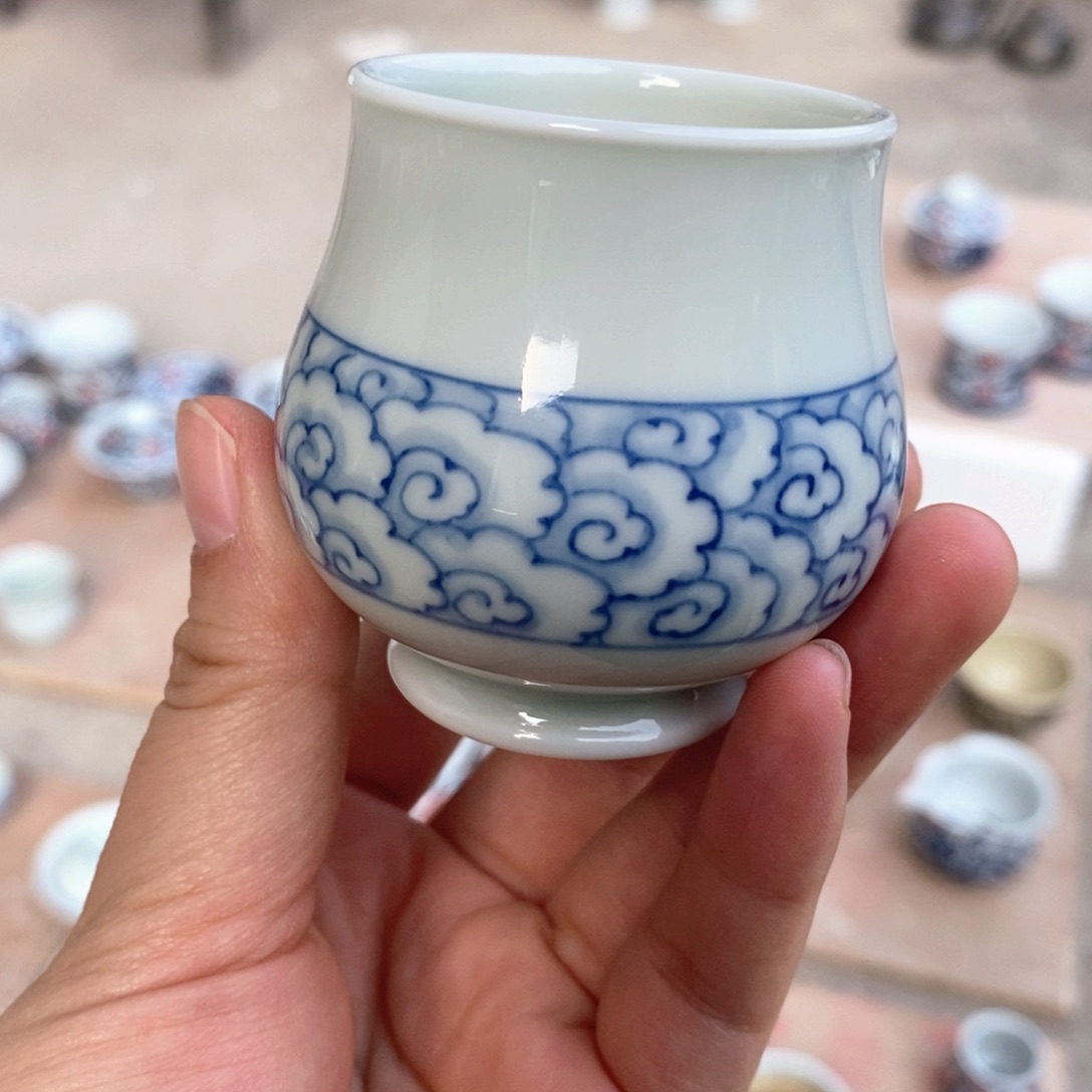 瓷片景德镇手绘青花