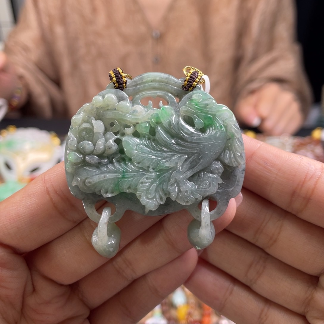 翡翠未镶嵌颈饰代编织
