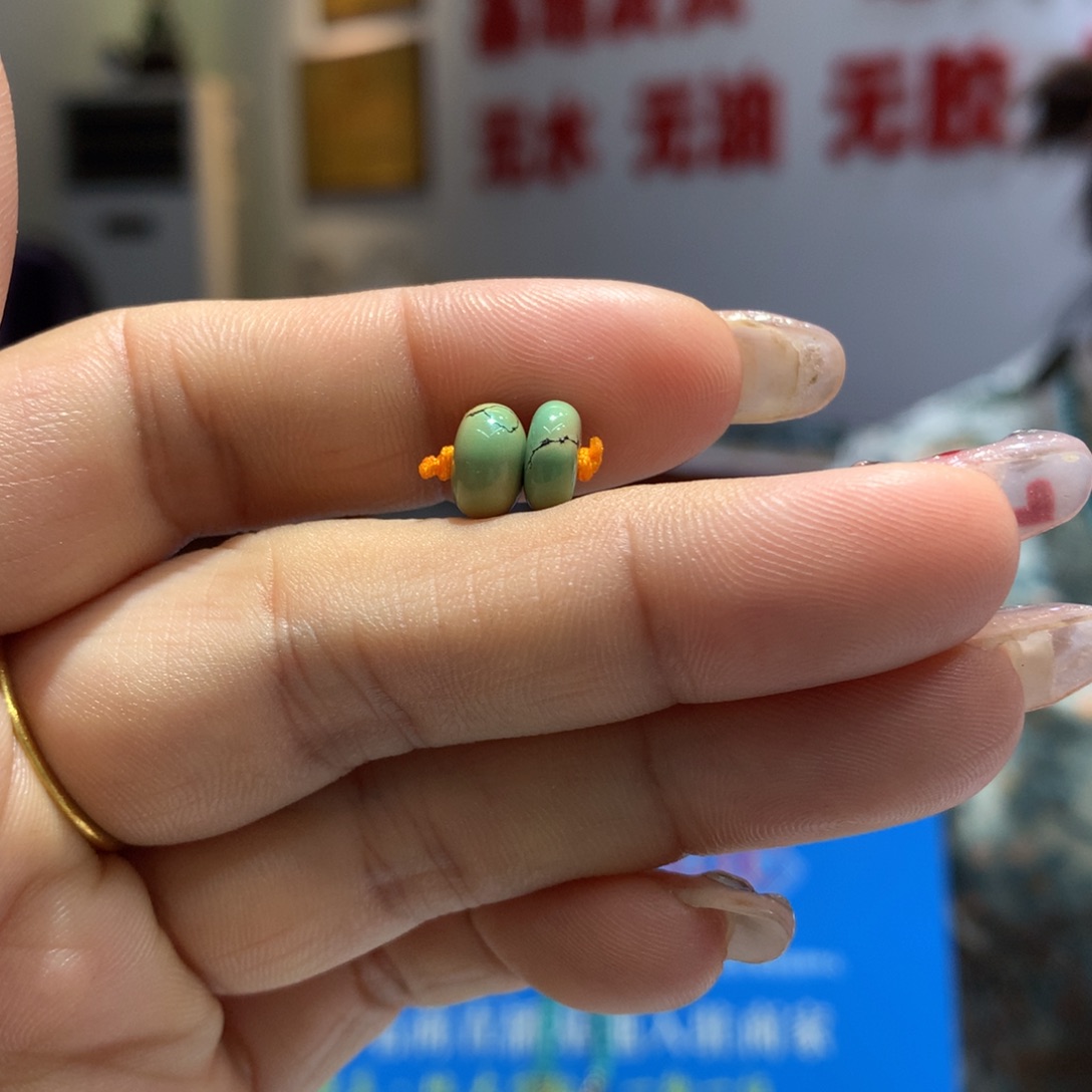 绿松石配饰未镶嵌