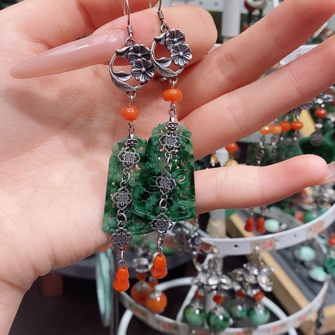 翡翠耳饰未镶嵌阁*漂亮美眉