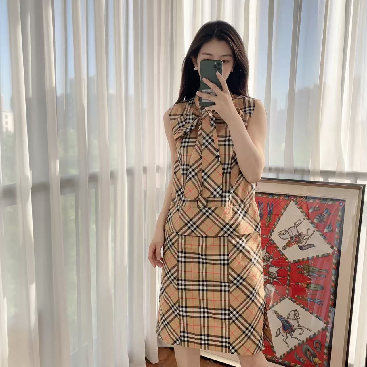 95新 BURBERRY/博柏利 无袖连衣裙布面40码/250421VXCTX01