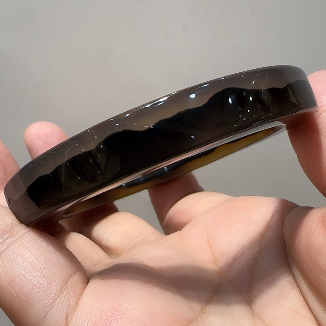 仙****玛瑙/玉髓手镯未镶嵌