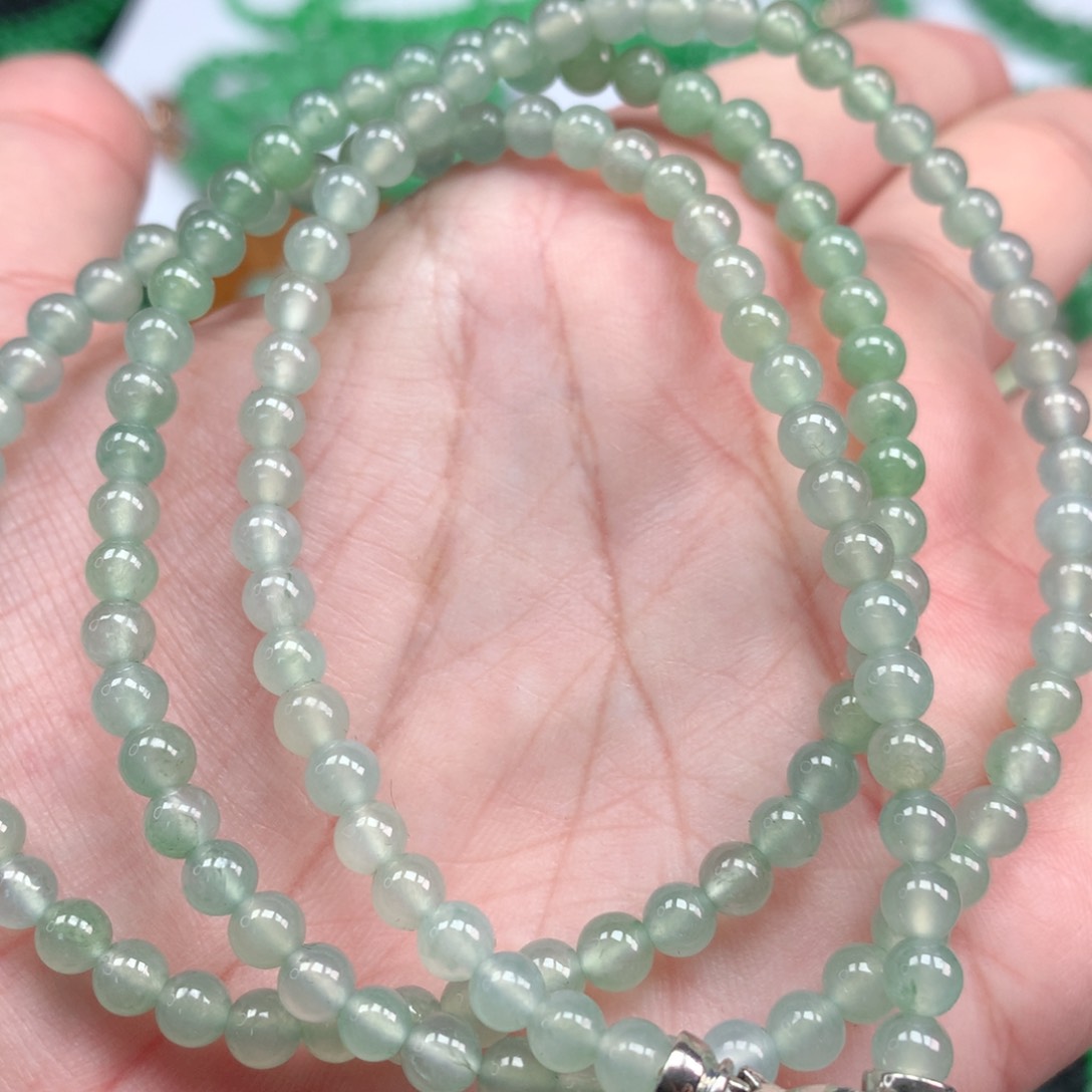 翡翠手链未镶嵌翡翠