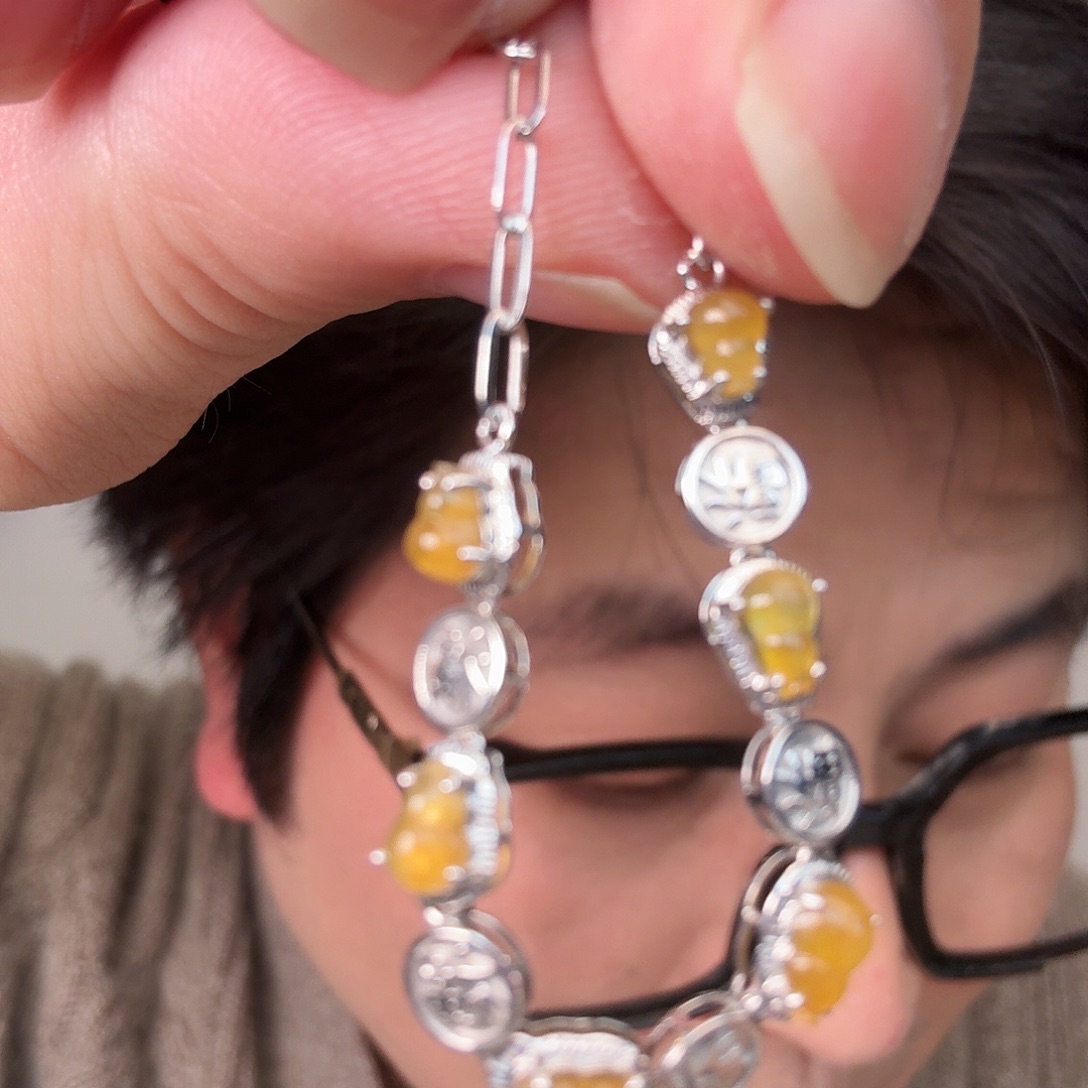 翡翠18K金镶嵌颈饰一件