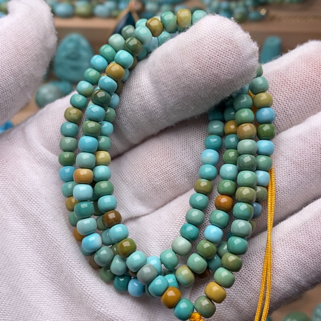 绿松石未镶嵌挂件