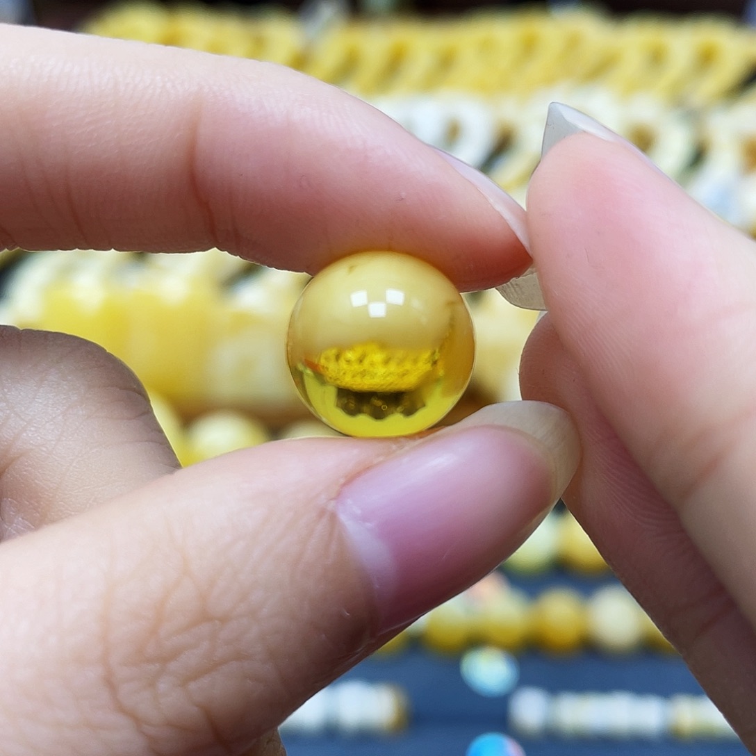 蜜蜡裸石未镶嵌圆珠12.5mm福利