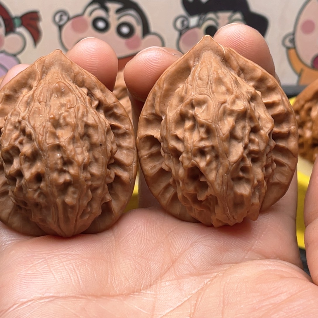 湛***蘭文玩核桃吊坠40大红袍