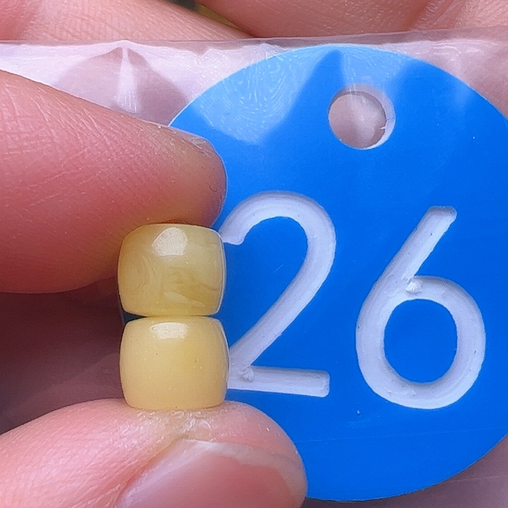 蜜蜡裸石未镶嵌7m m