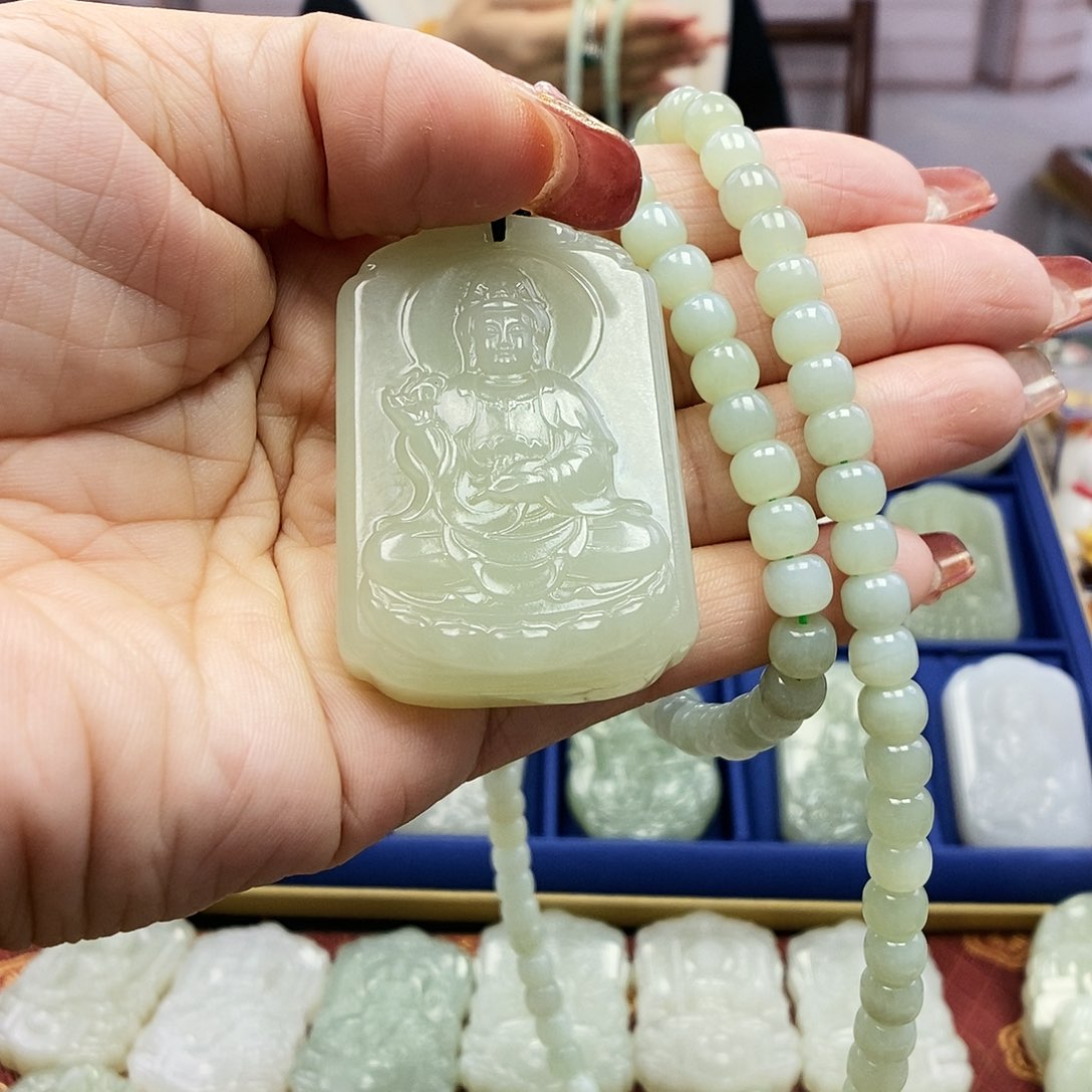 【闪购商品】和田玉（糖玉）颈饰未镶嵌鑫****石