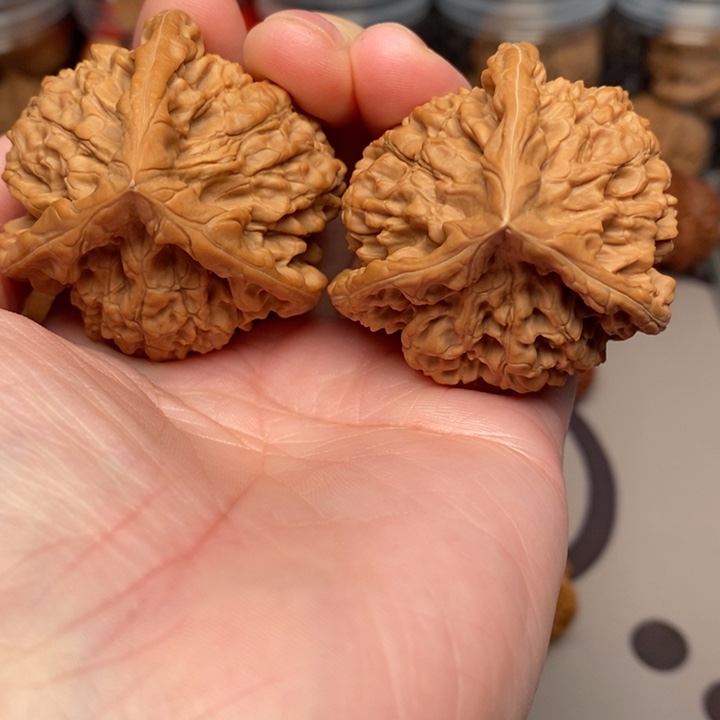 文玩核桃吊坠官帽奔