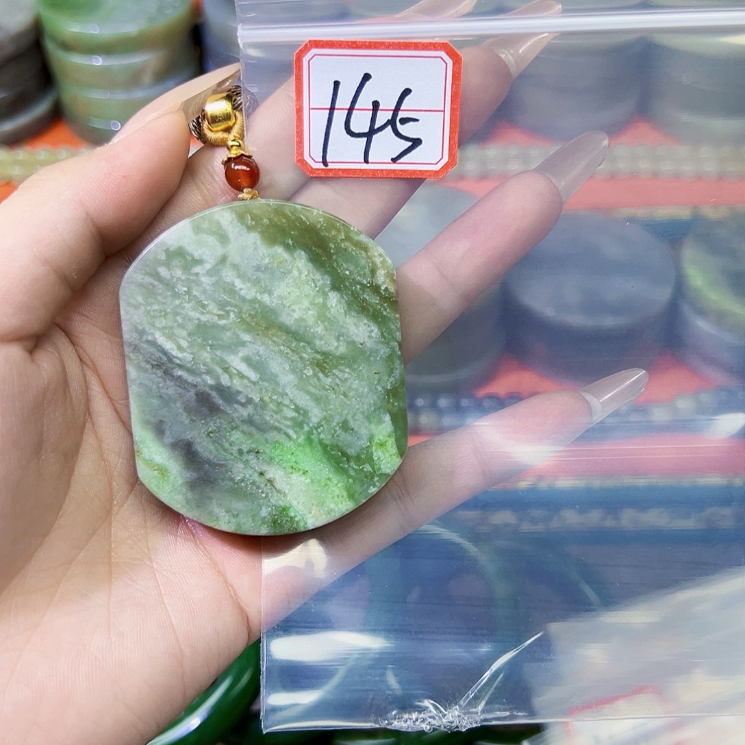 和田玉未镶嵌珠宝半成品