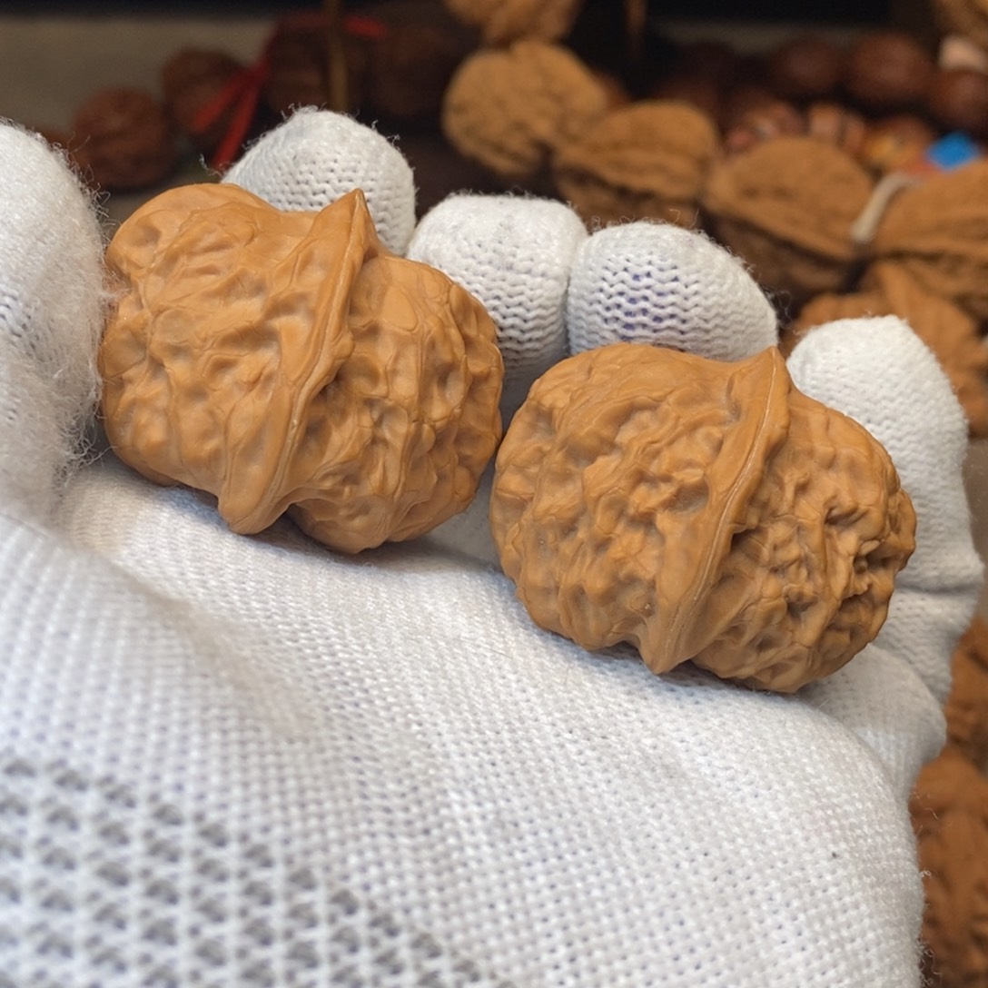 文玩核桃把件门头沟元宝35