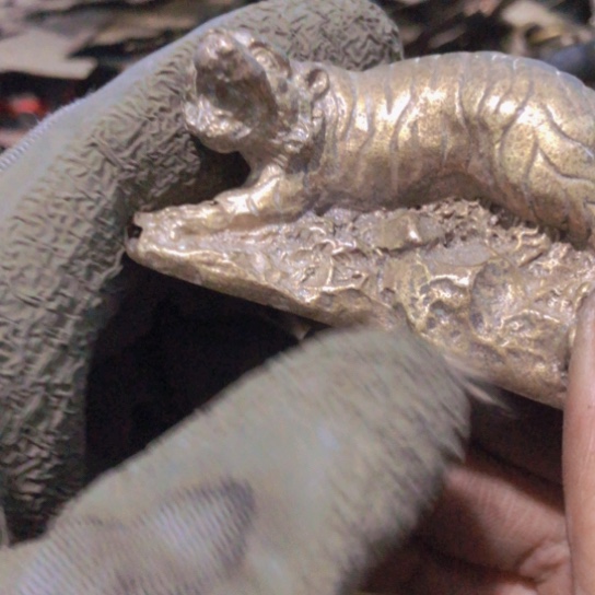 漂***生闪电购铜摆件工艺品