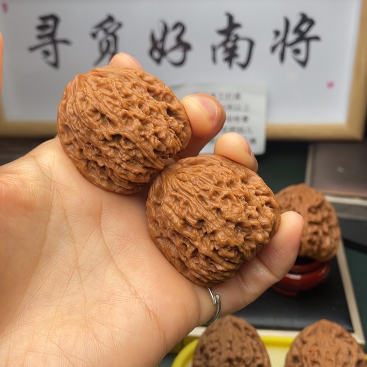 文玩核桃吊坠403841尺拉丝小奥迪
