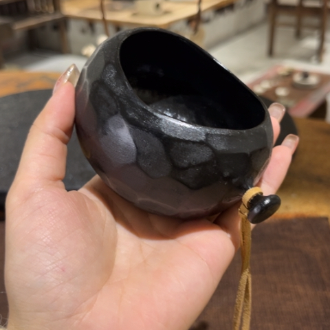 景德镇鱼和熊手工陶艺