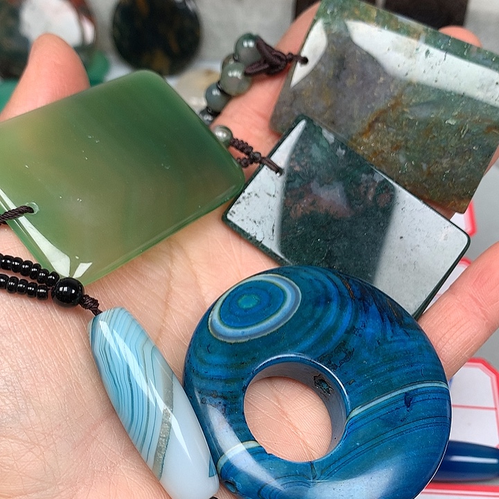 笑***生玛瑙/玉髓未镶嵌颈饰