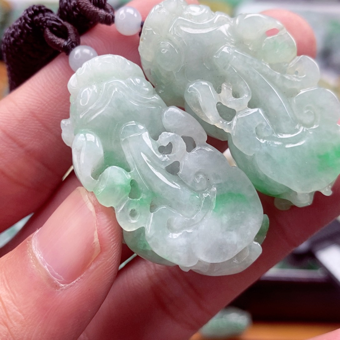 翡翠颈饰未镶嵌翡翠