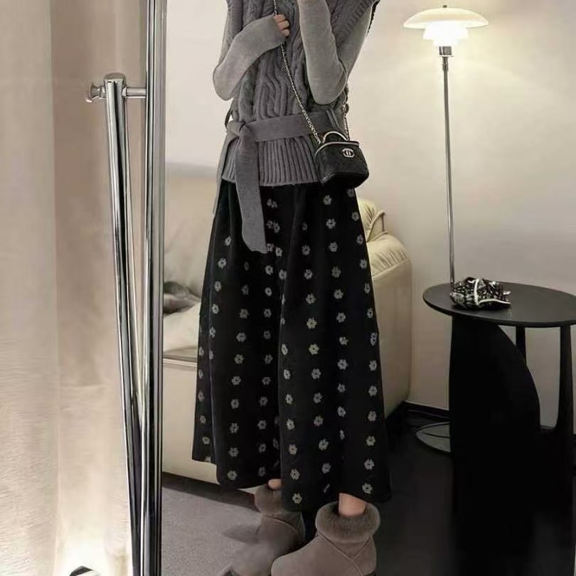 5881冬季时尚简约花朵韩系休闲裤