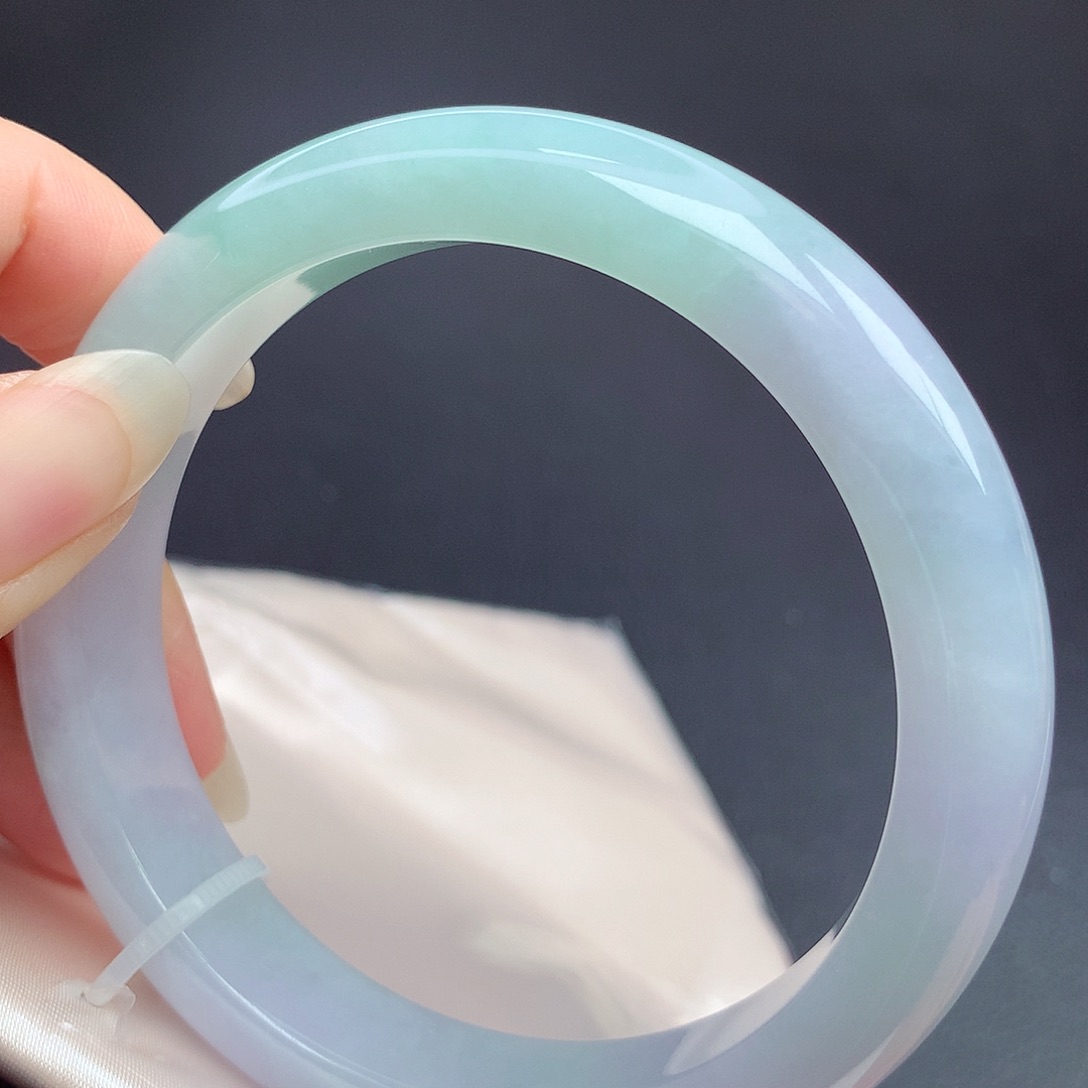 翡翠未镶嵌手镯61.8圈口