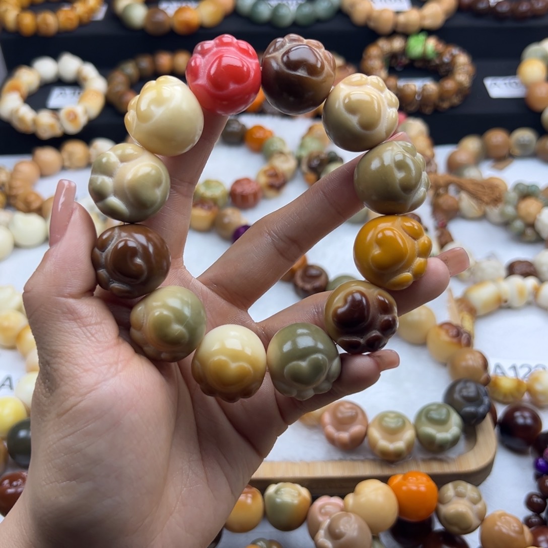 白玉菩提吊坠通货23