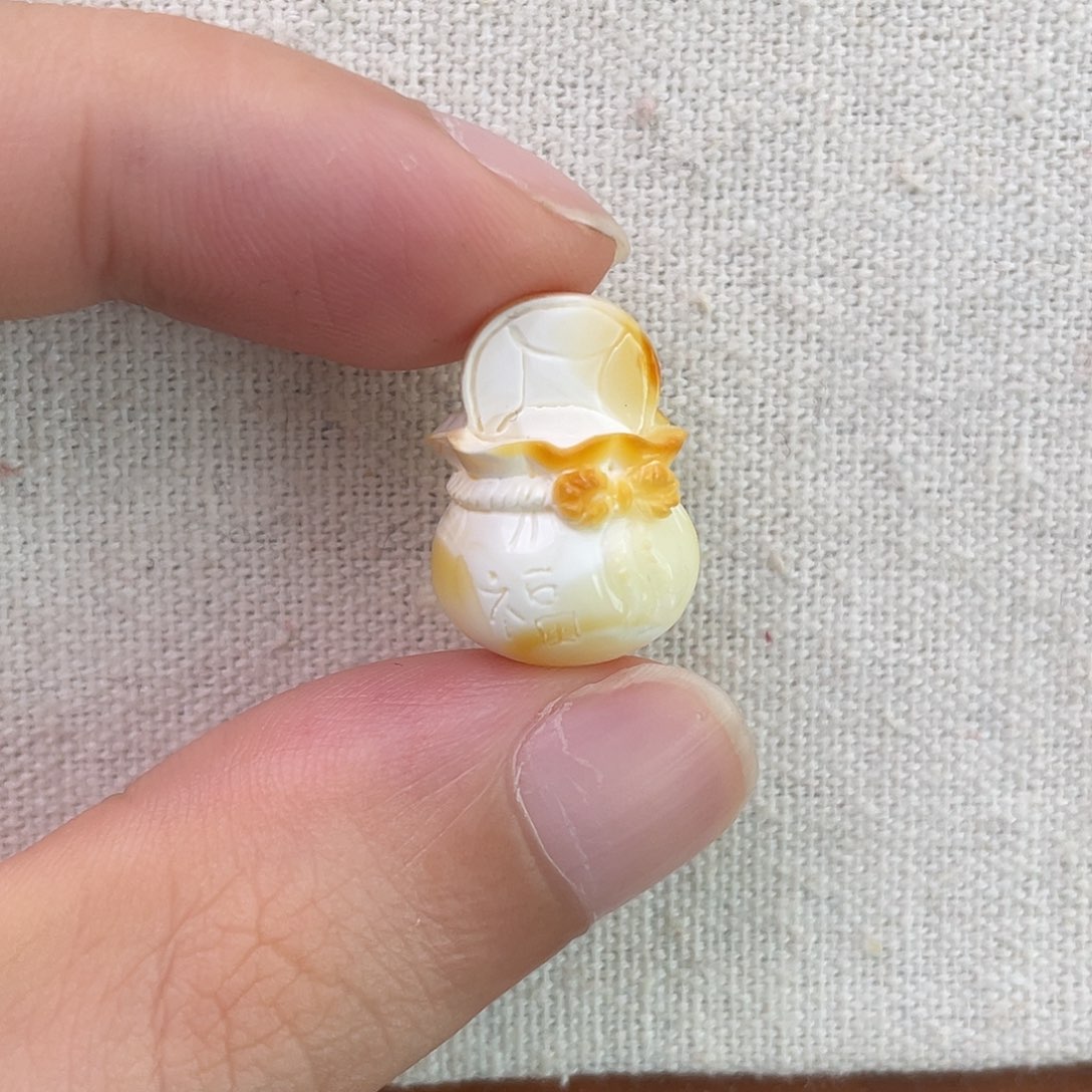 琥珀未镶嵌珠宝奇石钱袋子
